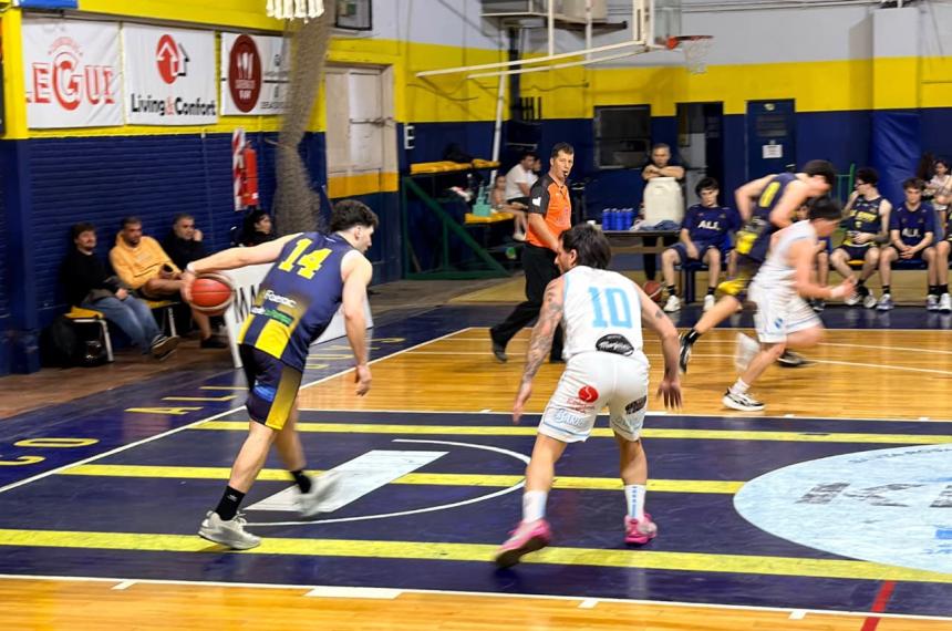 El Auriazul no tuvo dramas para sumar la séptima victoria en el torneo (Prensa AB)