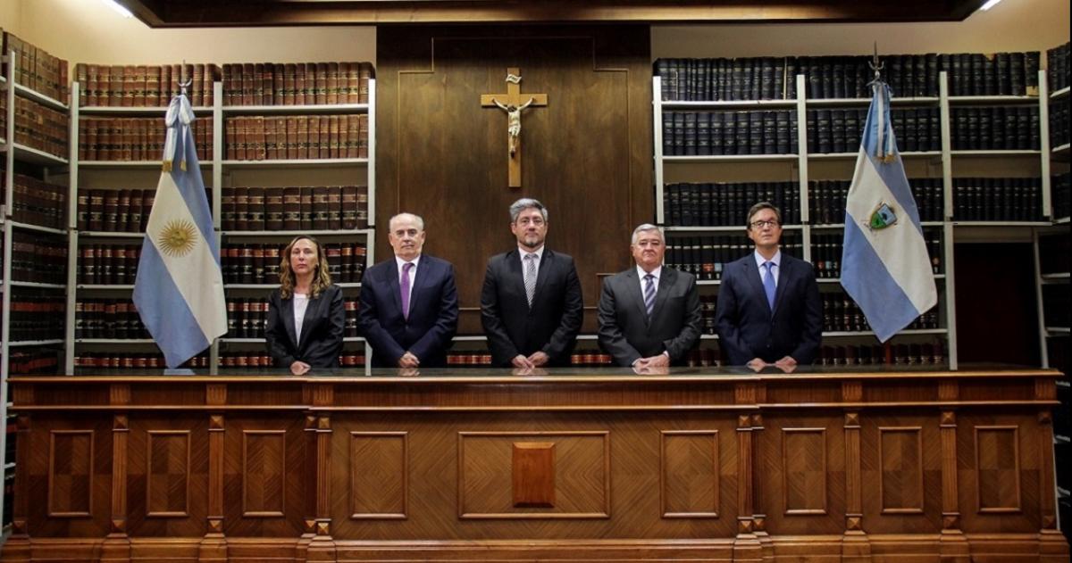 Los integrantes del Superior Tribunal de Justicia de la provincia