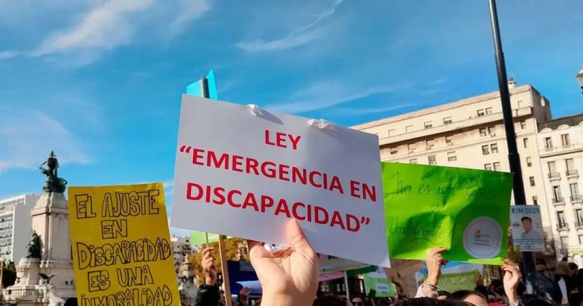 A pocas semanas de la llegada del Papa la Casa Rosada cita a la Iglesia por la crisis en discapacidad