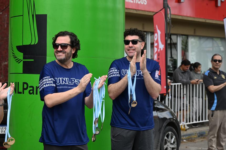 El rector Marull junto al decano de Humanas durante la actividad