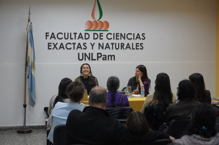 La charla en la Facultad de Exactas