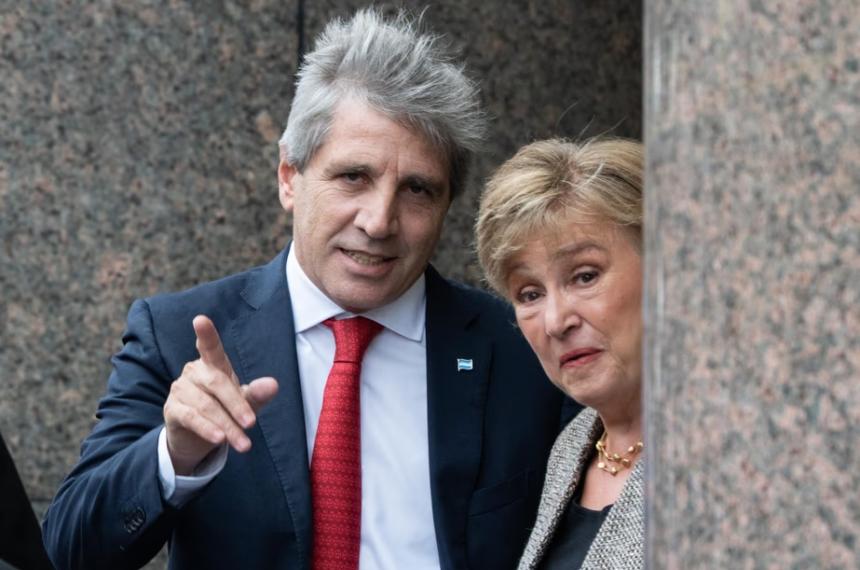Luis Caputo y la directora gerente del FMI Kristalina Georgieva