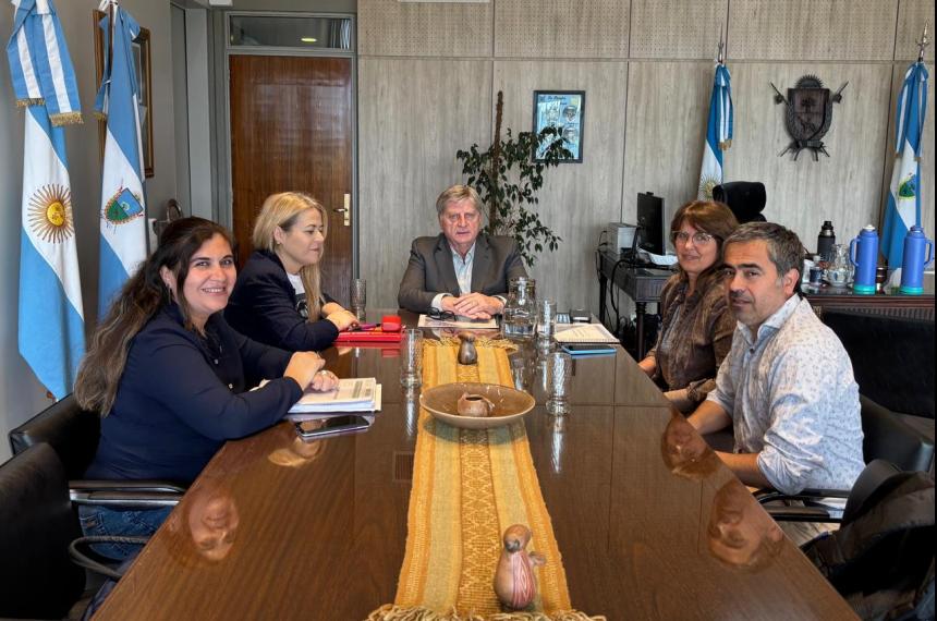 El encuentro de la conducción de UTELPa con el gobierno