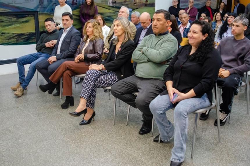La ceremonia se realizó en la Sala del Pensamiento de la Legislatura