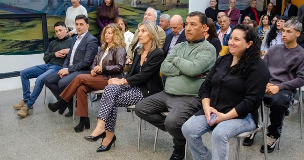 La ceremonia se realizó en la Sala del Pensamiento de la Legislatura