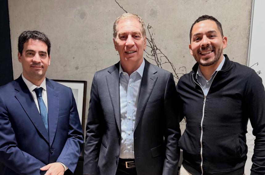 El intendente posteó una foto con Ravier y Santilli