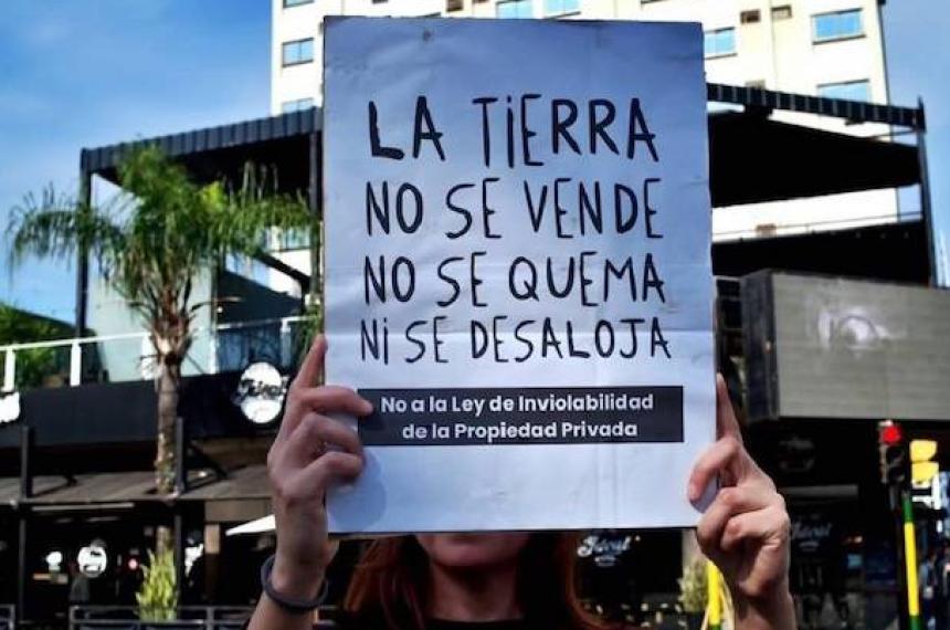 El proyecto prohíbe la venta de terrenos que contengan ríos acuíferos lagunas o humedales