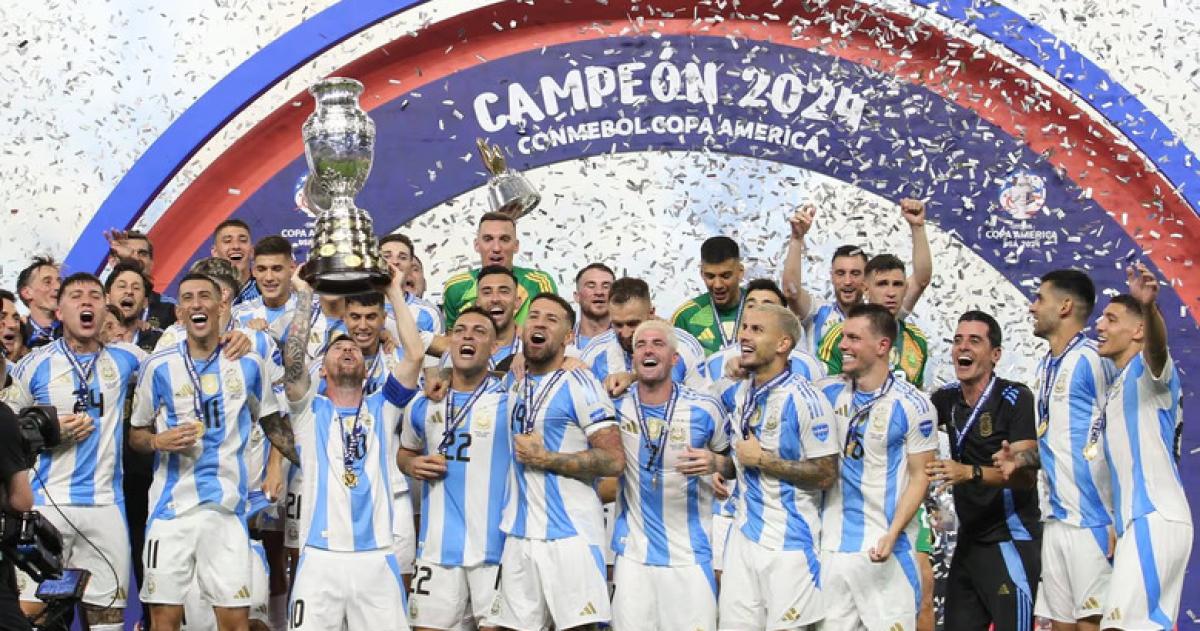 La Copa de 2024 levantada por Leo Messi