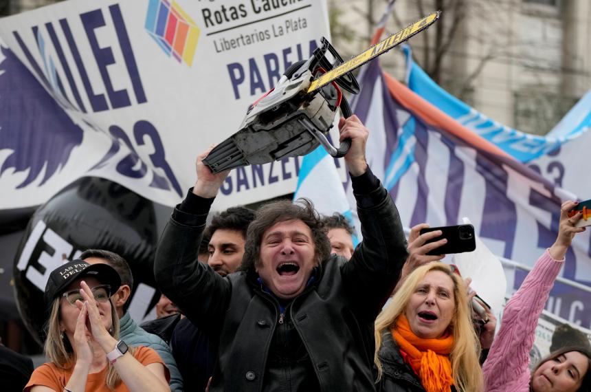 La motosierra de Milei dejó un tendal de m�s de 30 mil empresas que cerraron sus puertas