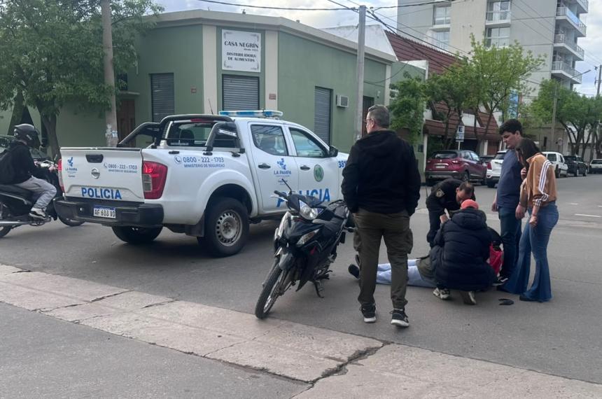 El motociclista fue asistido por un móvil policial