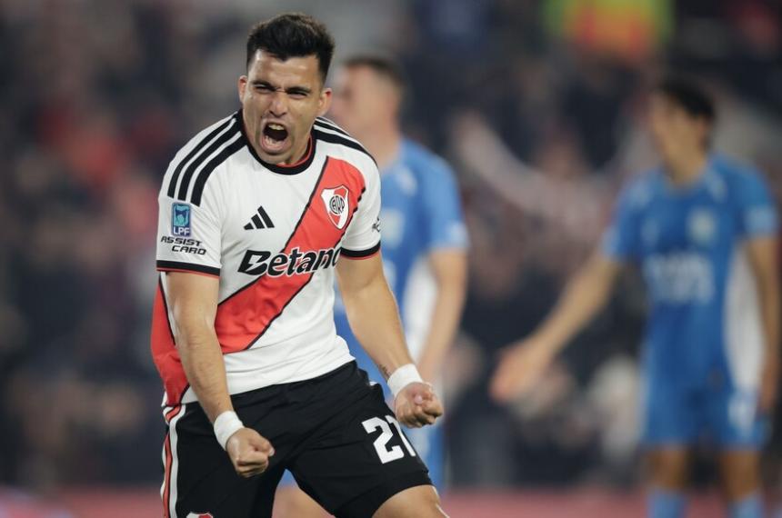 El Huevo Acuña festeja el gol del triunfo de River