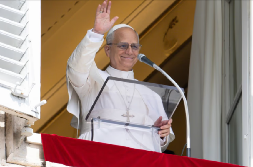 El Papa permanecer� internado al menos siete días