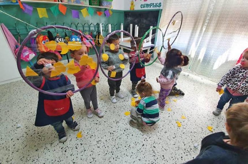 Actividades en un jardin maternal (foto ilustrativa)