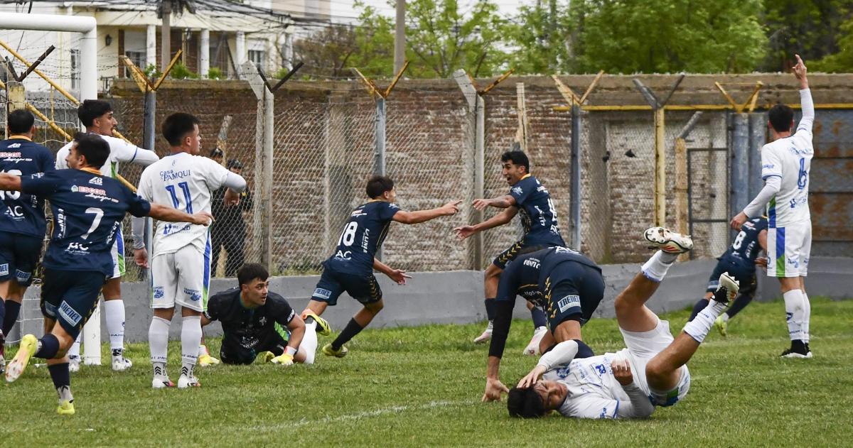 El Auriazul ganó en casa y se jugar� su futuro en la �ltima fecha