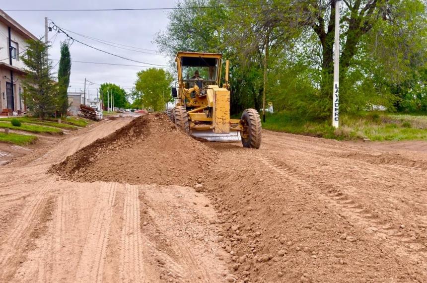El municipio sigue con las obras de asfalto en distintos barrios