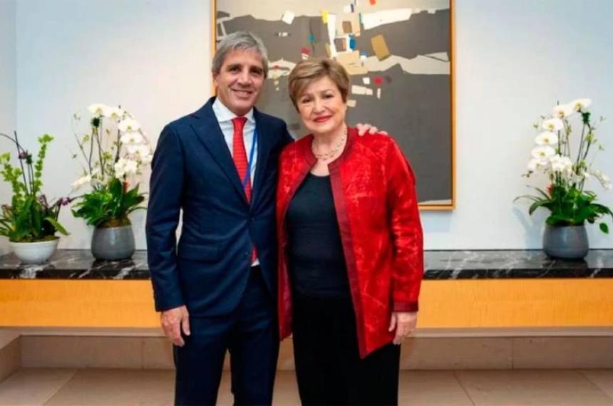 Para el año próximo la entidad también corrigió sus estimaciones El c�lculo de crecimiento se fijó en el 35-en-porciento- para 2027 lo que implica una merma de medio punto porcentual en comparación con el 4-en-porciento- anticipado con anterioridad