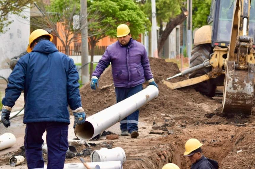 La intervención contempla la renovación total de 214 metros de cañería y el reemplazo de 22 conexiones domiciliarias