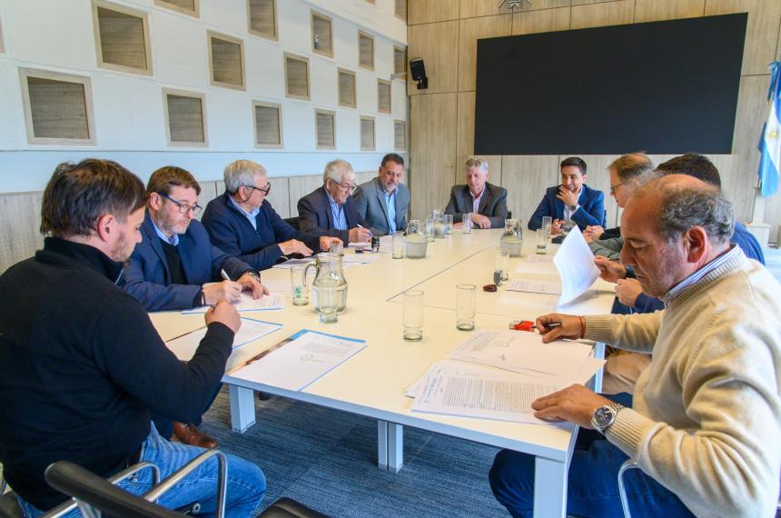 Las firmas de convenios fueron en el Salón de Acuerdos