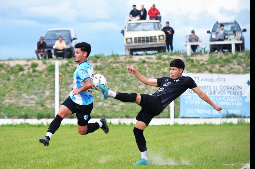 Racing de Castex se hizo fuerte en General Acha y est� en cuartos