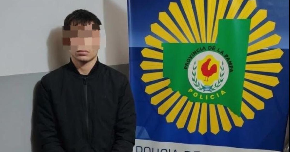 El joven permanece detenido