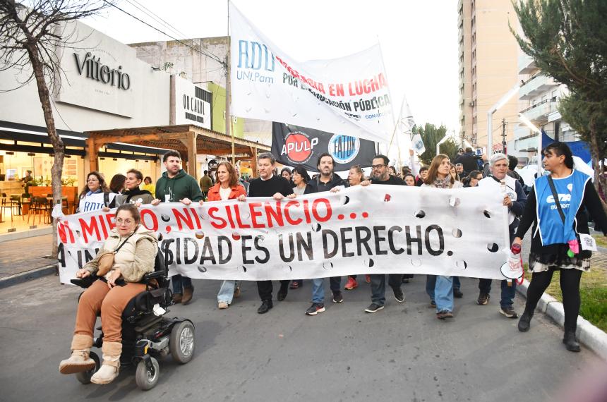 La convocatoria en Santa Rosa incluye actividades desde las 16 en la plaza San Martín y una marcha que partir� a las 1815