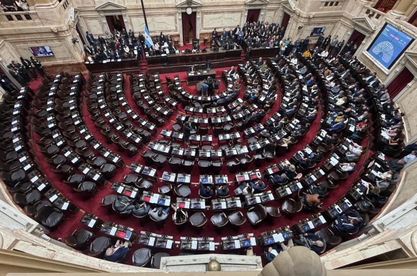 Faltaron ocho diputados para llegar al quórum