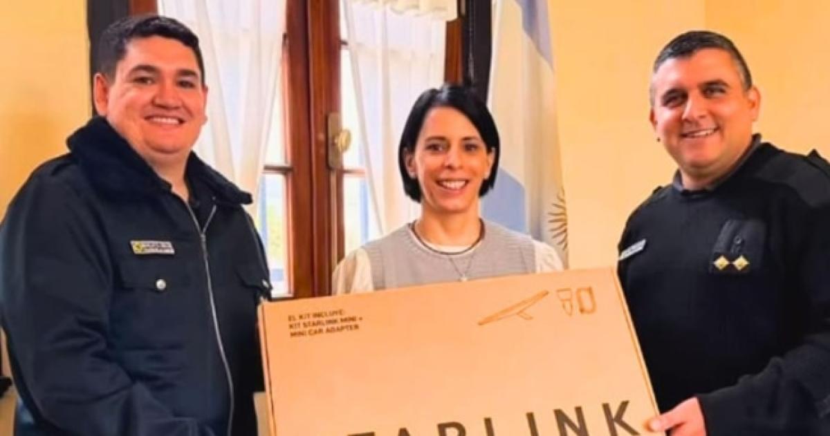 La intendenta Sibert hizo entrega de la antena
