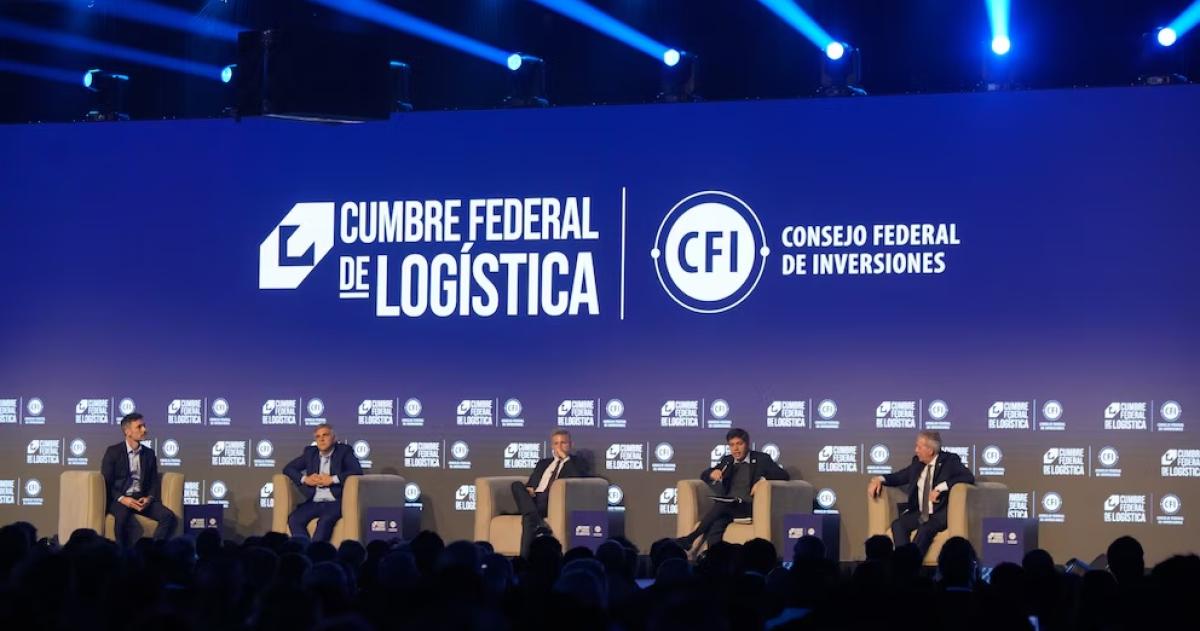 El panel de gobernadores en el que participaron Axel Kicillof Elías Su�rez Martín Llaryora y Rogelio Frigerio