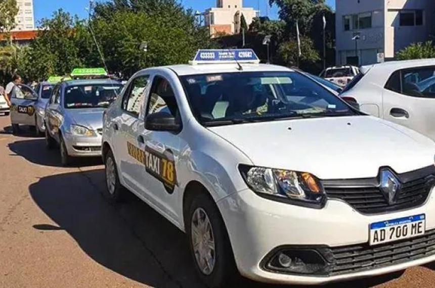 Nos plantearon la urgencia de coordinar la situación actual de los taxis convencionales y la incorporación de las aplicaciones de transporte dijo Mario Lonegro