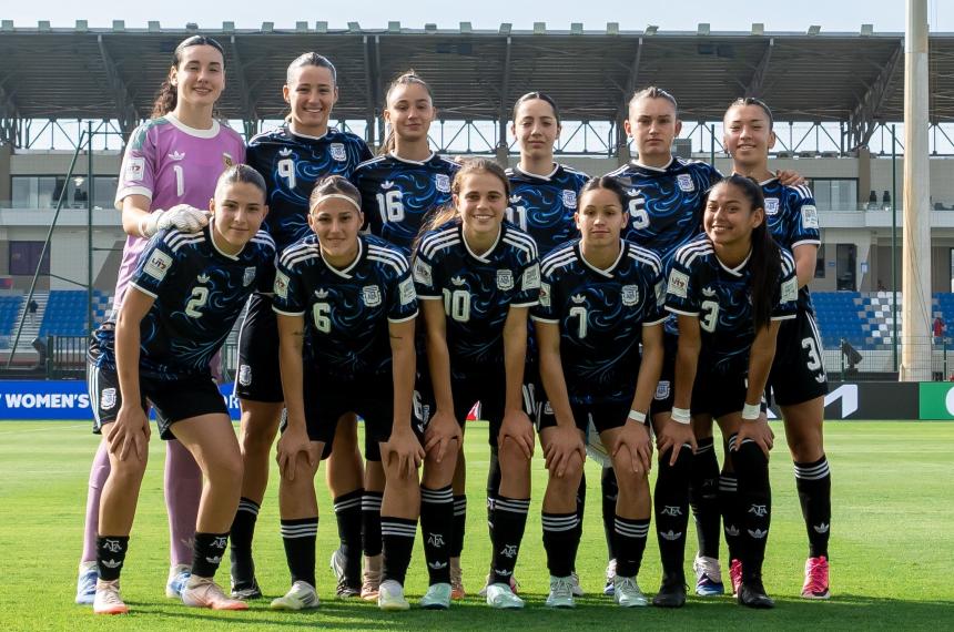 Argentina perdió 2-1 con Alemania en el debut