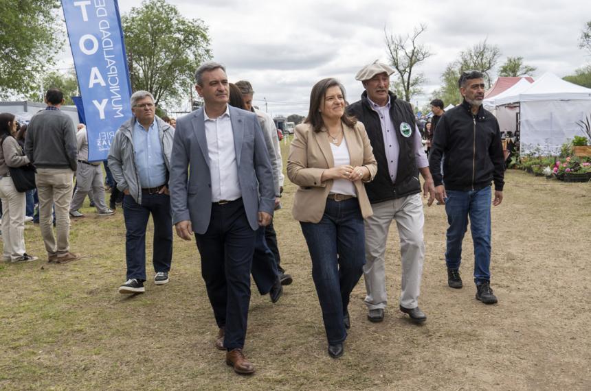La ministra Fernanda Gonz�lez y el intendente Ariel Rojas acompañaron la inauguración