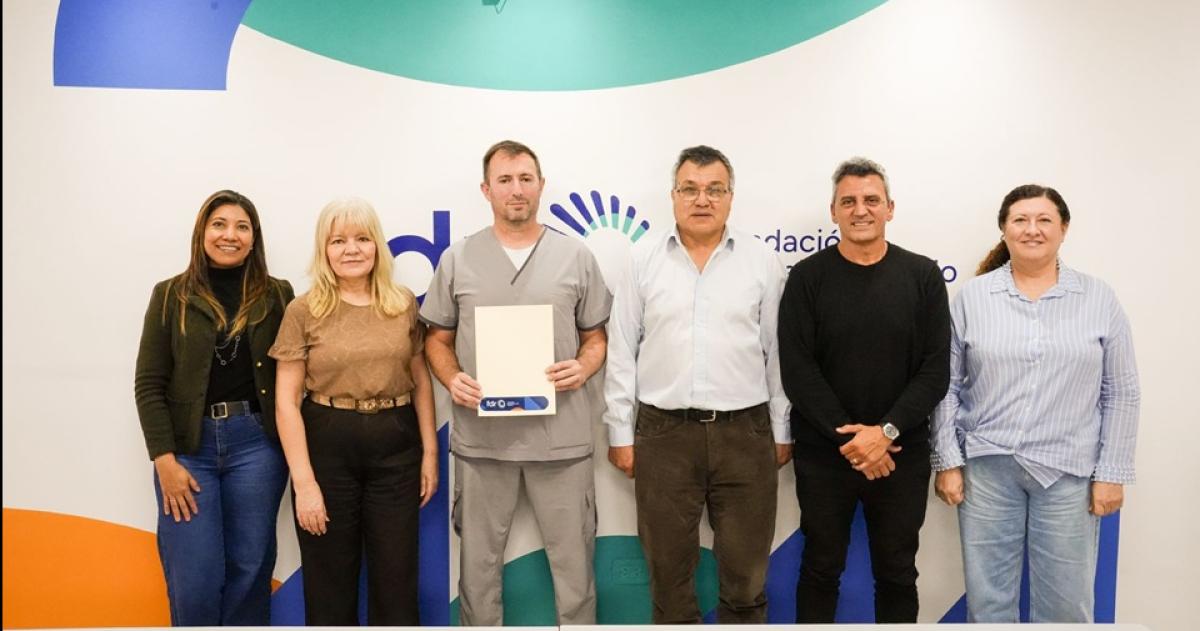 Del acto formal participaron representantes del Ejecutivo Municipaly de la entidad de desarrollo
