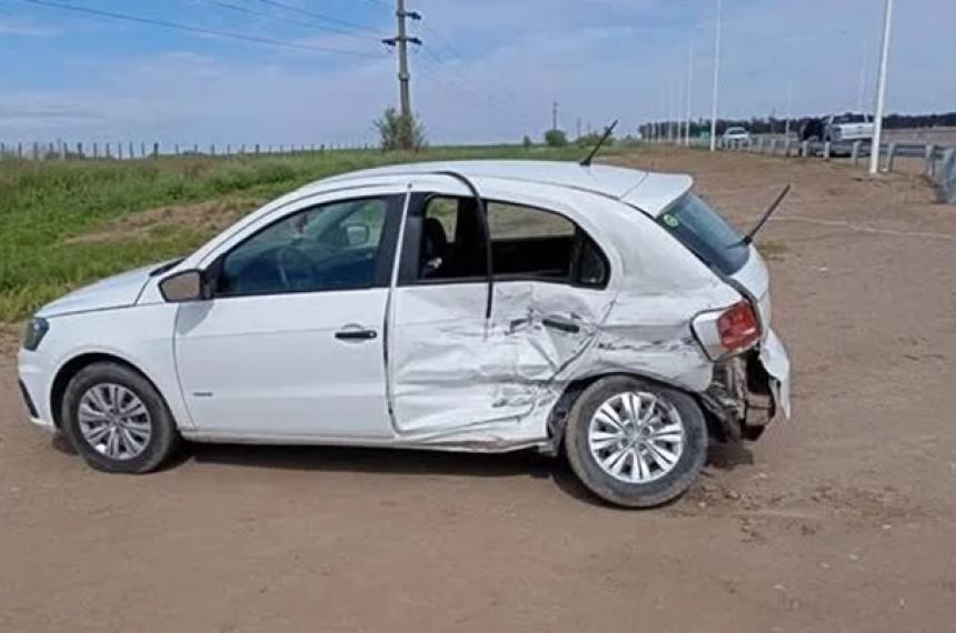 Una ocupante del VW Gol resultó herida por el choque