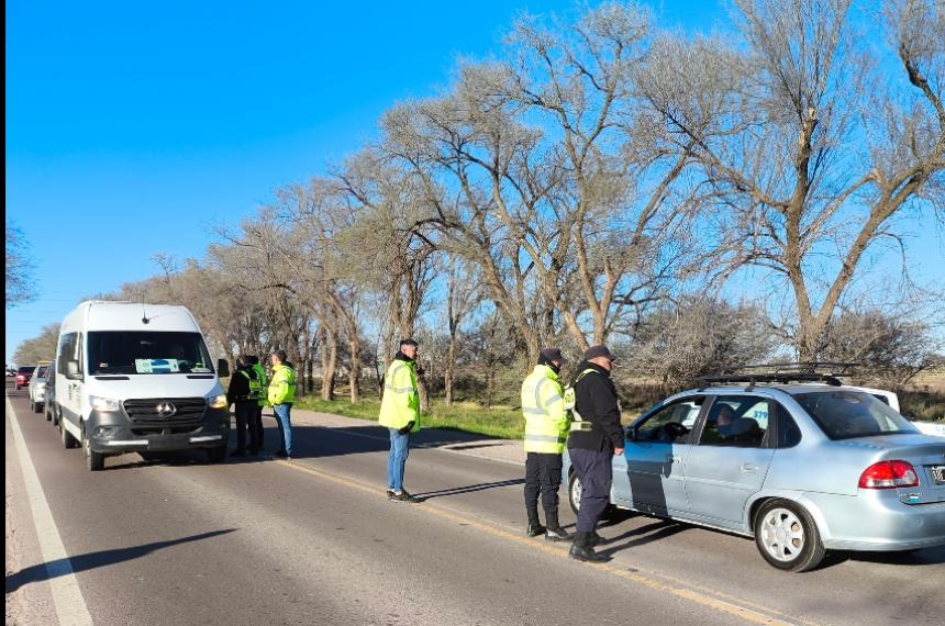 Intensifican controles en las rutas
