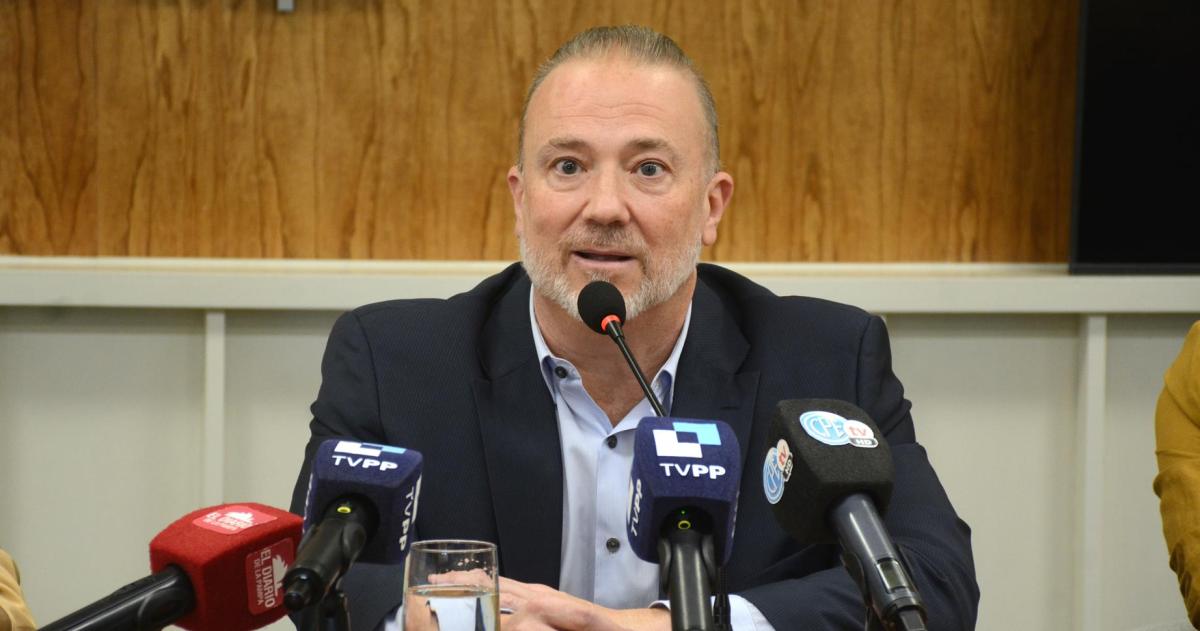Andrés Gil Domínguez abogado constitucionalista