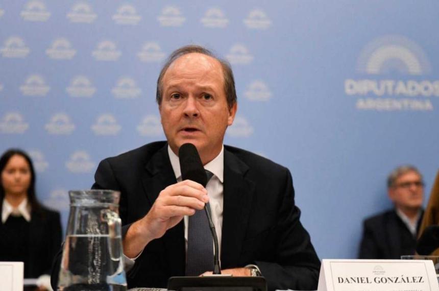 Daniel Gonz�lez dejó la Secretaría de Coordinación de Energía y Minería del Ministerio de Economía donde articulaba las políticas de dos sectores centrales para la estrategia de inversiones del Gobierno nacional