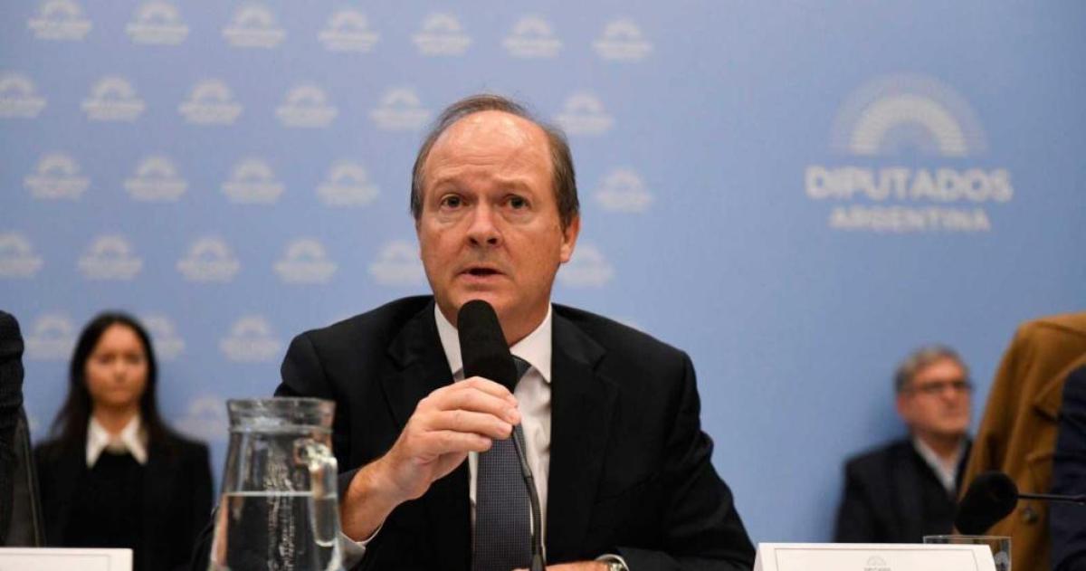 Daniel Gonz�lez dejó la Secretaría de Coordinación de Energía y Minería del Ministerio de Economía donde articulaba las políticas de dos sectores centrales para la estrategia de inversiones del Gobierno nacional