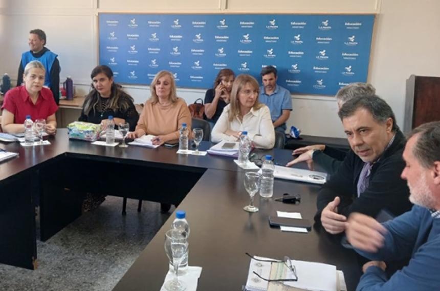 Los gremios docentes quieren avanzar en la negociación con el gobierno provincial