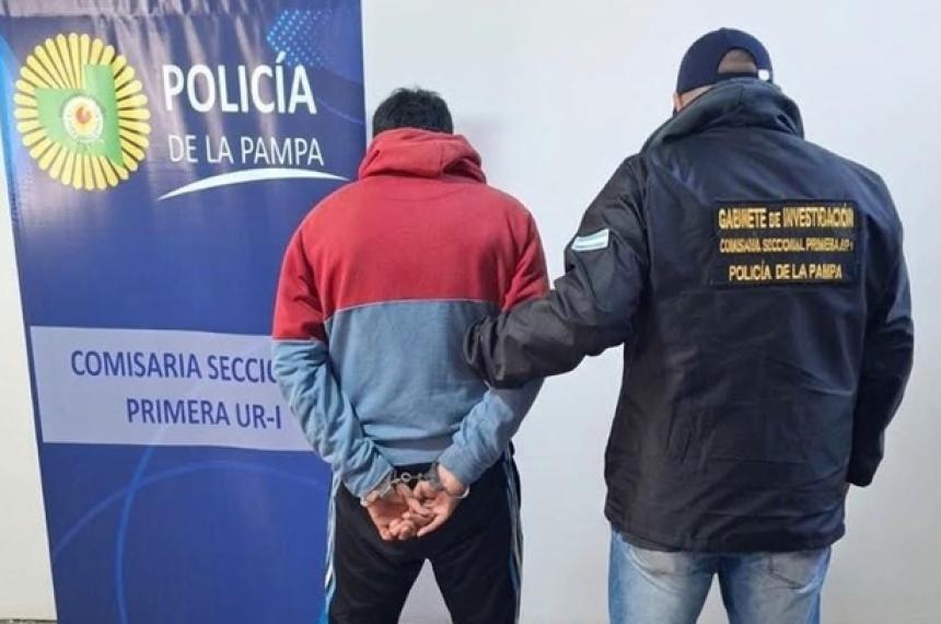 El sospechoso fue detenido tras un allanamiento