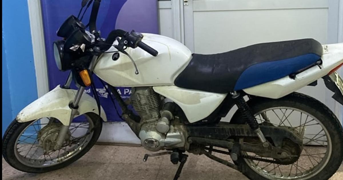 Los sospechosos se movilizaban en una moto que quedó secuestrada
