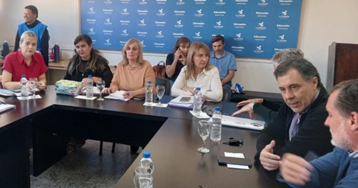 Los gremios docentes quieren avanzar en la negociación con el gobierno provincial