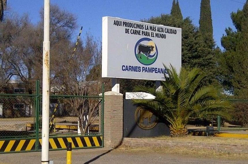 Carnes pampeanas contempla una reducción excepcional de la jornada laboral
