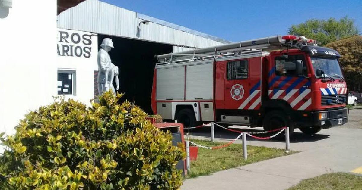 Los Bomberos de La Adela contaron el incidente en un comunicado