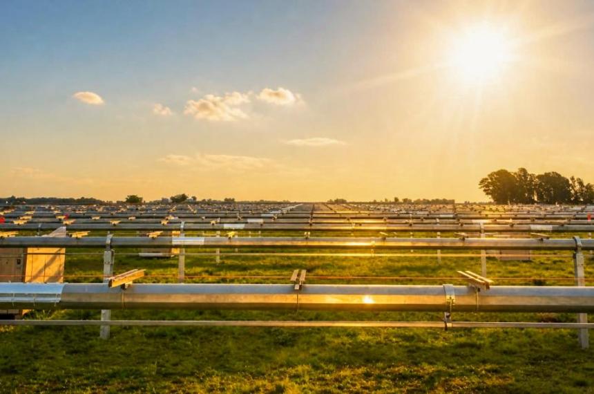 48 propuestas de inversión privada para desarrollar energía solar demuestran que nuestra provincia va por el camino productivo correcto expresó