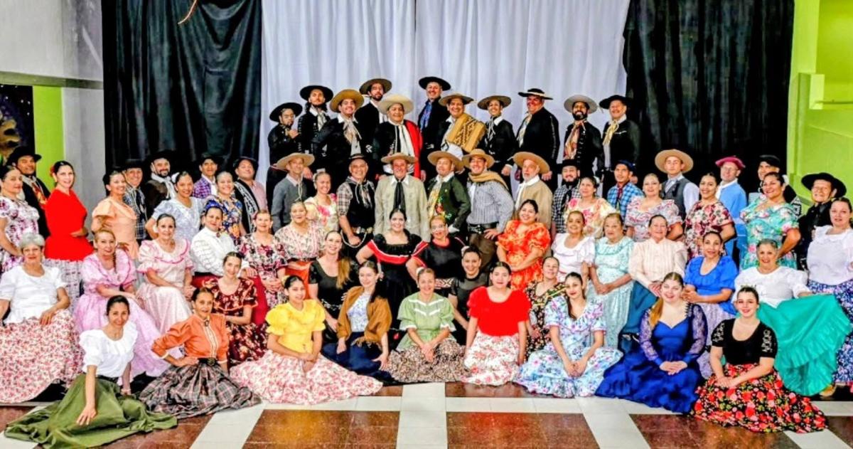 Sentimiento conserva a cinco de sus primeros integrantes