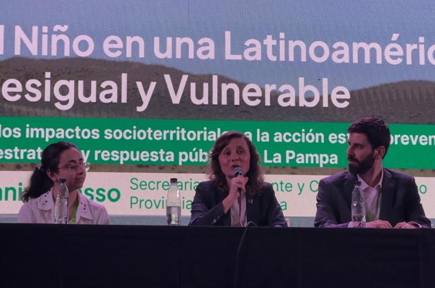 La secretaria de Ambiente y Cambio Clim�tico Vanina Basso encabezó la delegación pampeana