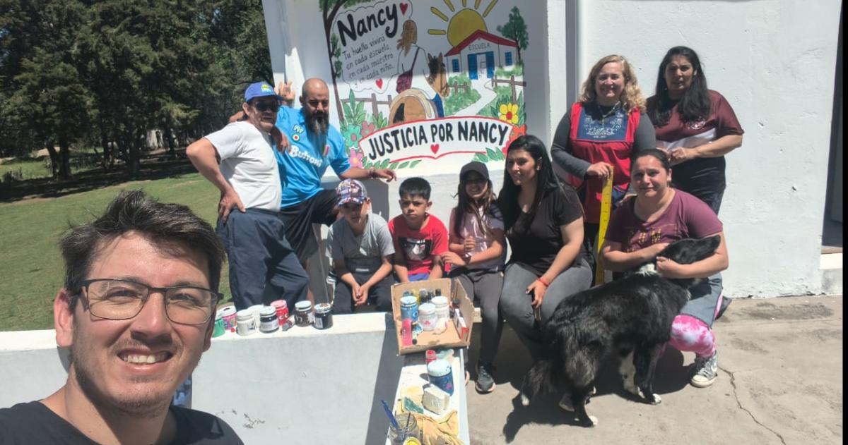 Docentes alumnos y no docentes formaron parte de la actividad