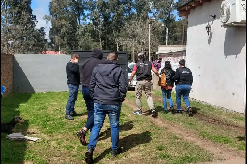 policia intoxicado pareja