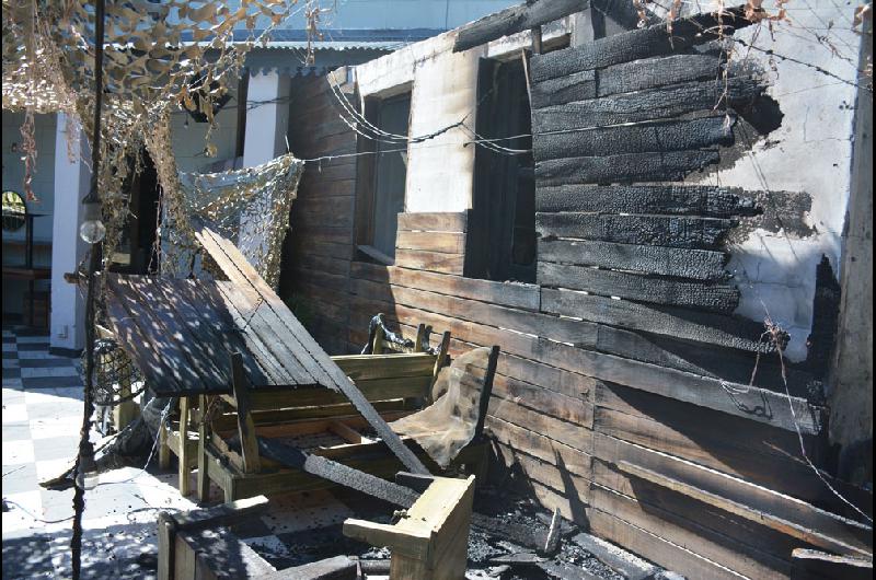 incendio black bart bar 3