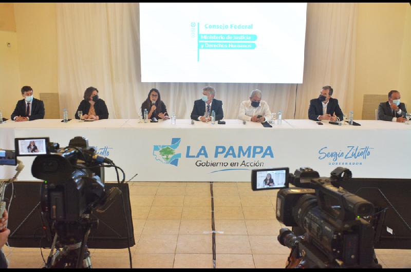 ziliotto gomez alcorta anibal fernandez soria 3